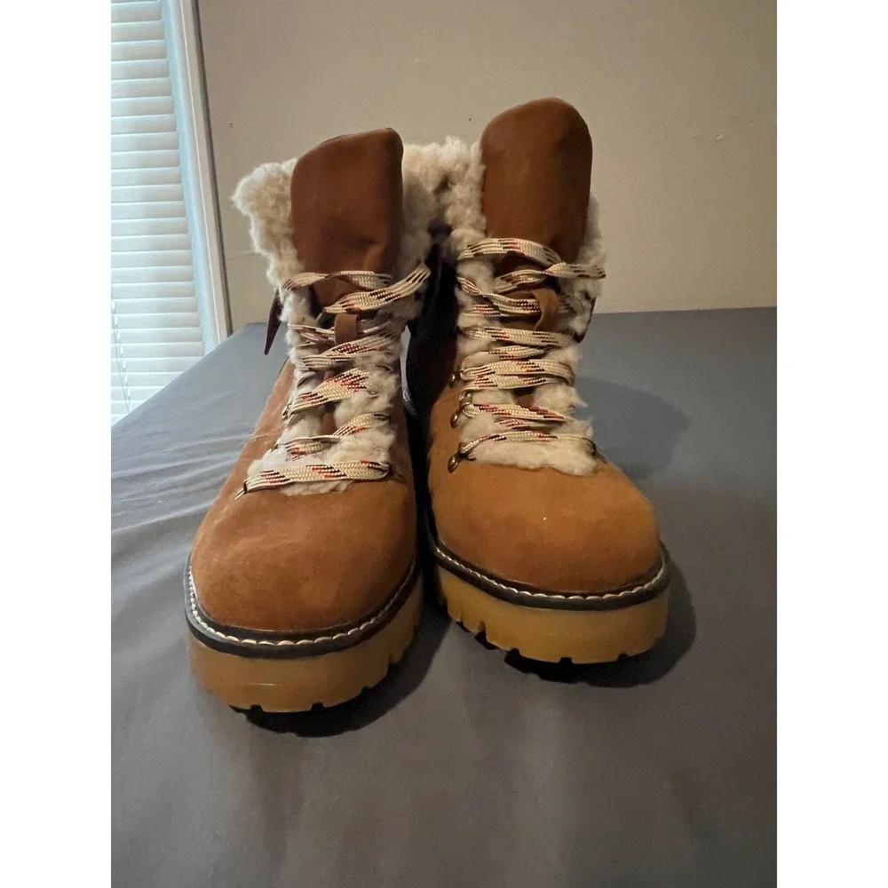 Time & Tru Womens Cognac Faux Shearling Hiking Boots‎ Brown Lug Sole Size 11W